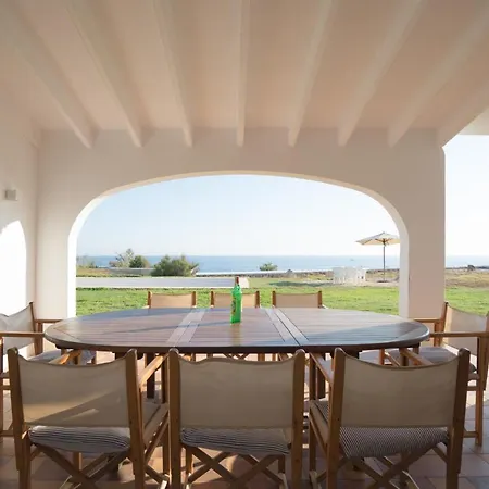Casa Con Piscina, Vistas Y Acceso Privado Al Mar. Vistes Voramar. Dom wakacyjny Cala'N Blanes (Menorca)