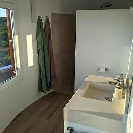 Holiday home Casa Con Piscina, Vistas Y Acceso Privado Al Mar. Vistes Voramar. *