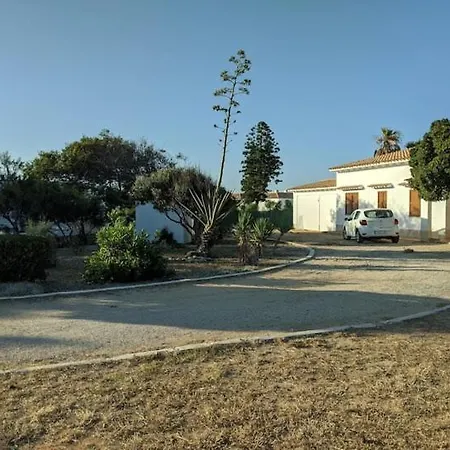 Casa Con Piscina, Vistas Y Acceso Privado Al Mar. Vistes Voramar. 度假居